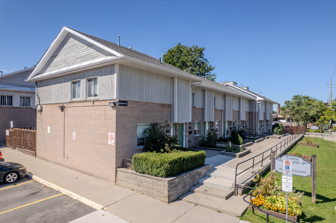 191 Mchardy Crt in Brampton, ON - Building Photo