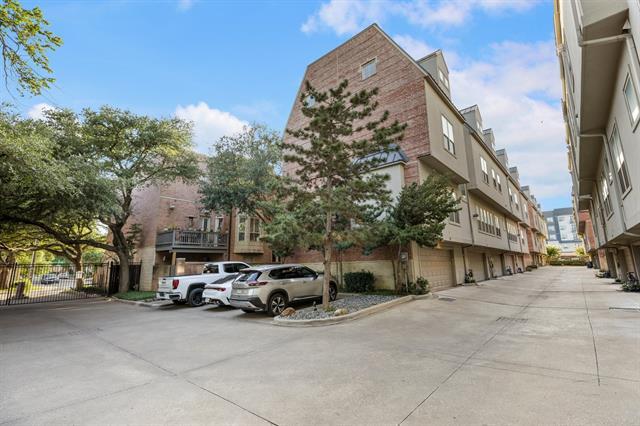 property at 1500 Pecos St