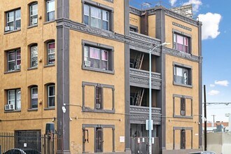 Westland @ 8th Street in Los Angeles, CA - Building Photo - Building Photo