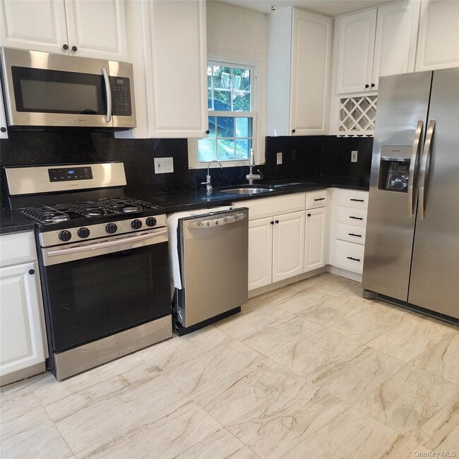 34 Ashland St in New Rochelle, NY - Building Photo - Building Photo