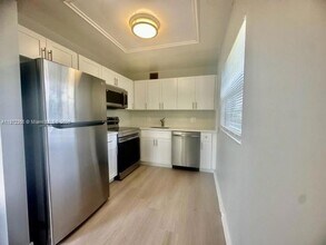151 SW 135th Terrace, Unit 104T in Pembroke Pines, FL - Building Photo - Building Photo
