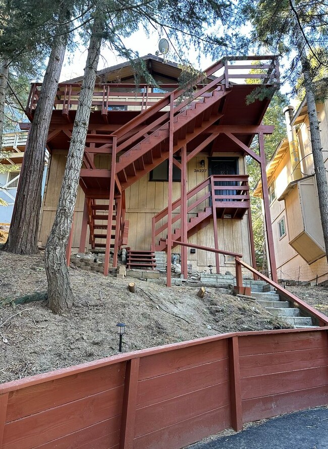 26227 Lake Forest Dr in Twin Peaks, CA - Building Photo - Building Photo