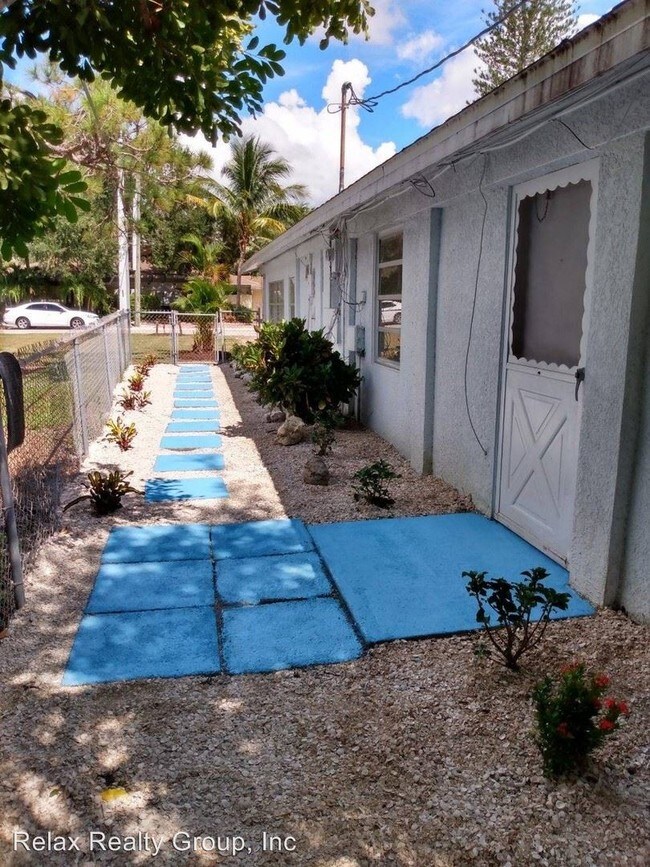 6328 Brentwood Ave in Sarasota, FL - Building Photo - Building Photo