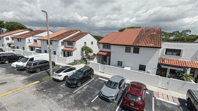 6211 SW 138th Ct in Miami, FL - Building Photo - Building Photo