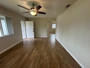 539 S Gertrude Ave in Stockton, CA - Building Photo - Building Photo