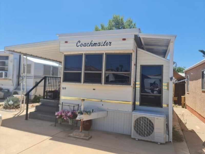 1225 N Dixie Downs Rd in Saint George, UT - Building Photo