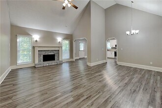 755 Abbington Ln in Douglasville, GA - Building Photo - Building Photo