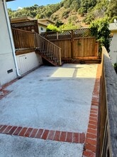 376 Caprino Way, Unit Home B in San Carlos, CA - Building Photo - Building Photo
