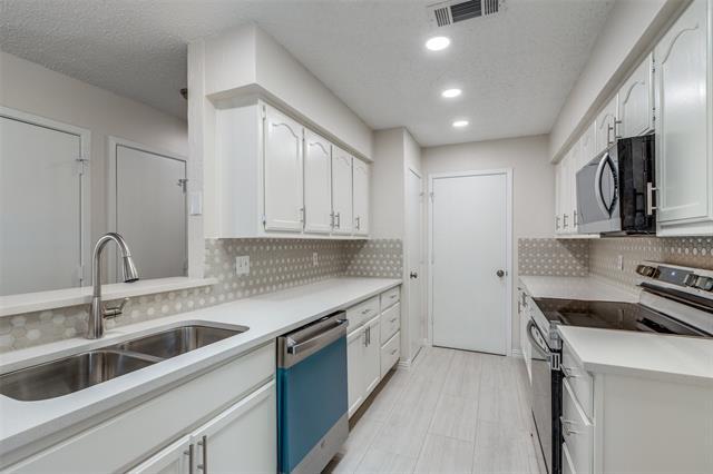 8938 Thompson Cir in Frisco, TX - Building Photo