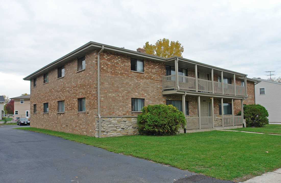 4040 Erie St in Racine, WI - Foto de edificio