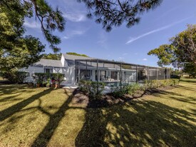 4524 Arborfield Rd in Sarasota, FL - Building Photo