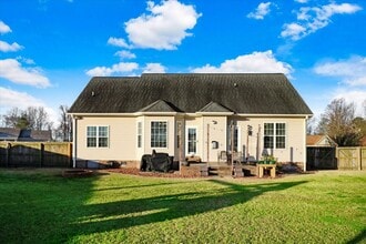 110 Laurel Dr in Pikeville, NC - Building Photo - Building Photo