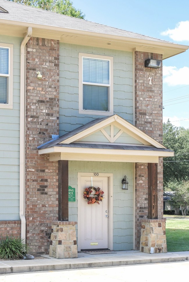 Cedar Ridge in Longview, TX - Building Photo - Other