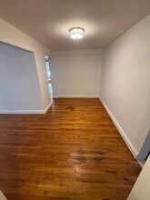 930 E 7th St, Unit 930 E 7TH STREET APT 4D in Brooklyn, NY - Building Photo - Building Photo