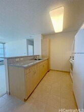 1315 Kalakaua Ave in Honolulu, HI - Building Photo - Building Photo