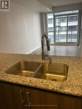 85 The Donway W in Toronto, ON - Building Photo - Building Photo