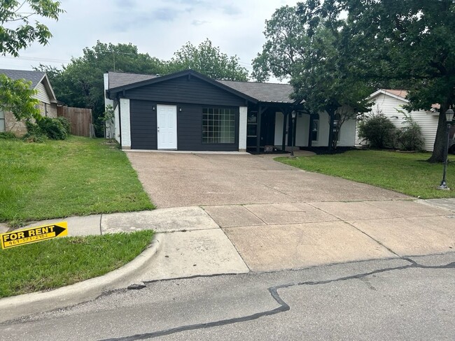 property at 3318 Cheyenne St