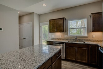 5565 Limaburg Rd in Burlington, KY - Building Photo - Building Photo