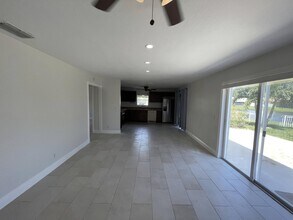 6411 96th Pl S in Boynton Beach, FL - Building Photo - Building Photo