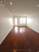 105-105 Sunrise Dr in Markham, ON - Building Photo - Building Photo