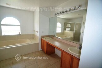 7 Altera Ct in Kissimmee, FL - Foto de edificio - Building Photo