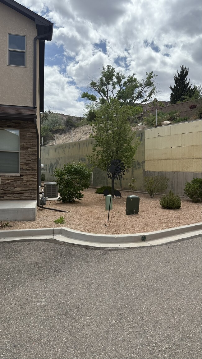 491 Tiara Rado Ct in Grand Junction, CO - Foto de edificio - Building Photo