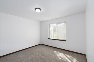 The Residence at River Run in Spokane, WA - Foto de edificio - Interior Photo