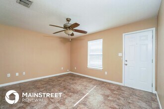 5822 Blonde Canyon in San Antonio, TX - Building Photo - Building Photo