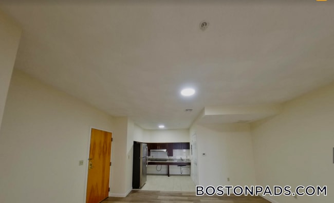 81 Essex St, Unit 74 in Boston, MA - Building Photo - Building Photo