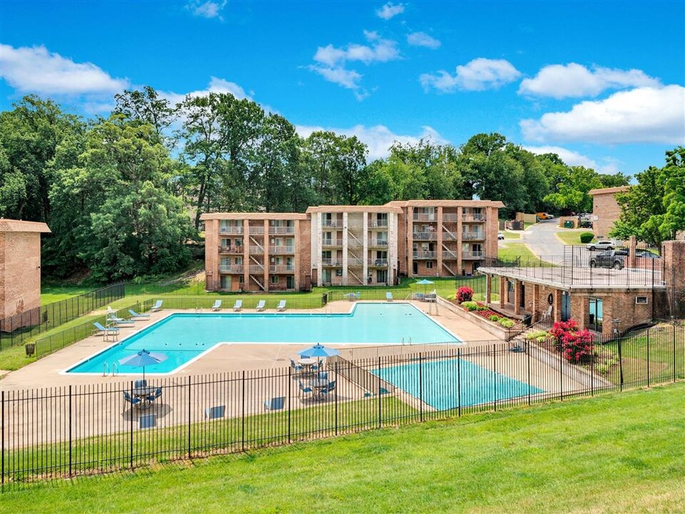 Montgomery White Oak in Silver Spring, MD - Foto de edificio