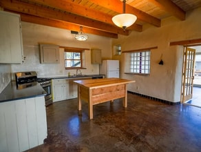 267 Gallina Cyn Rd in Valdez, NM - Building Photo - Building Photo