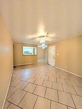 2865 Winkler Ave in Ft. Myers, FL - Building Photo - Building Photo