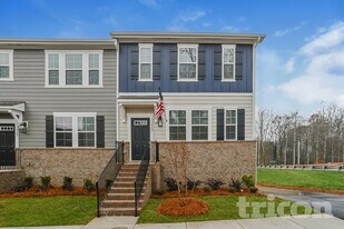 13869 Hill St in Huntersville, NC - Building Photo