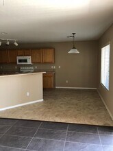 22821 W Cantilever St in Buckeye, AZ - Building Photo - Building Photo