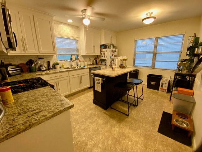 7622-7624 Main St in Kansas City, MO - Building Photo - Building Photo