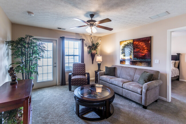 Stonebridge Apartments in Jeffersonville, IN - Building Photo - Interior Photo