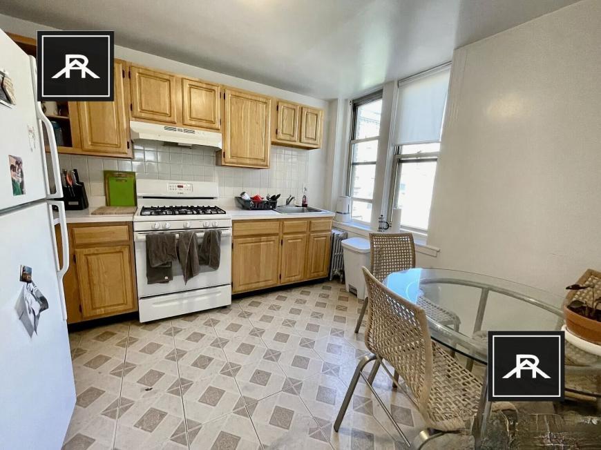 22 Colborne Rd in Boston, MA - Building Photo