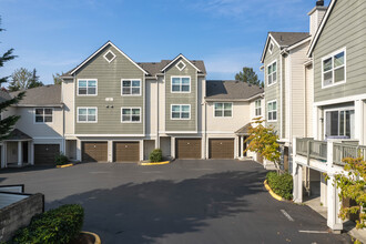 WildWood Townhomes in Lynnwood, WA - Building Photo - Building Photo