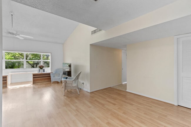2651 Boundbrook Blvd in West Palm Beach, FL - Building Photo - Building Photo