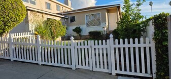 906 2nd St in Hermosa Beach, CA - Building Photo