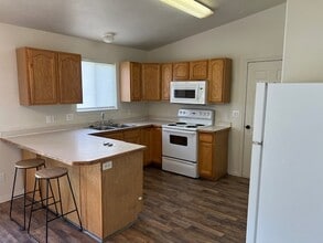 745 N 280 W in Santaquin, UT - Building Photo - Building Photo