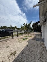 600 NW 116th Terrace in Miami, FL - Building Photo - Building Photo
