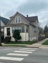 10434 S Wentworth Ave in Chicago, IL - Building Photo