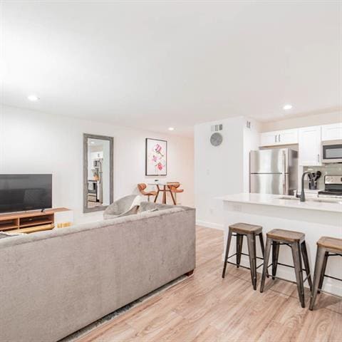 property at 606 N Marsalis Ave