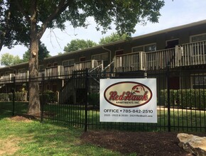 Red Hawk Apartments in Lawrence, KS - Building Photo - Building Photo