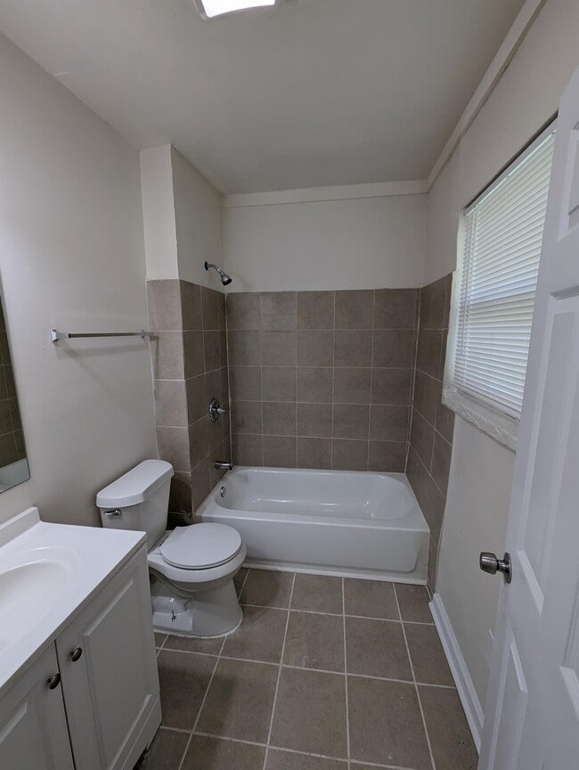 3867 Bakers Ferry Rd SW in Atlanta, GA - Building Photo - Building Photo