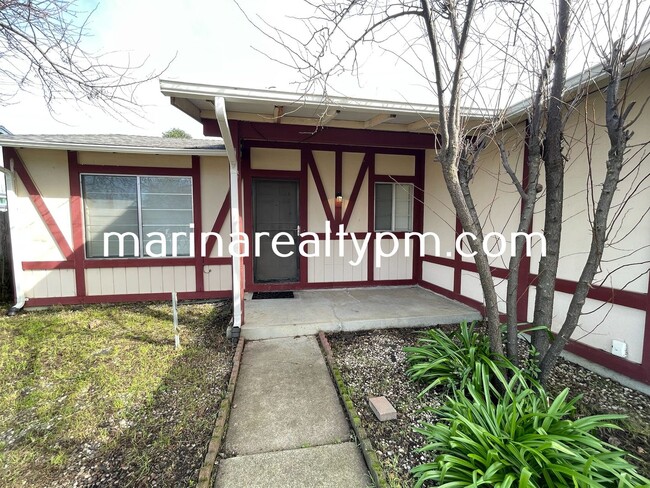 613 Kinglet St in Suisun City, CA - Building Photo - Building Photo