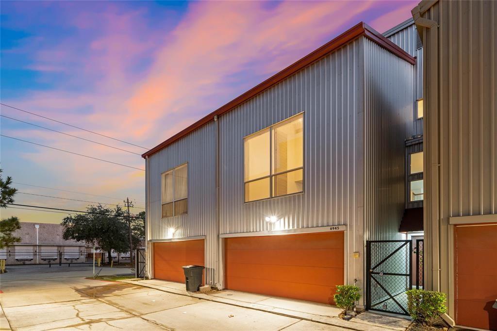 6945 Ardmore St in Houston, TX - Building Photo