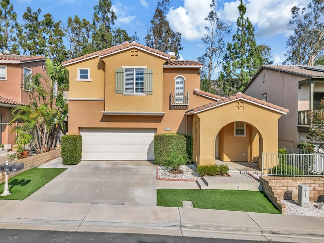 10072 Albee Ave in Tustin, CA - Building Photo - Building Photo