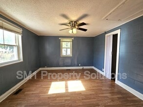 2728 Ingram Rd in High Point, NC - Building Photo - Building Photo